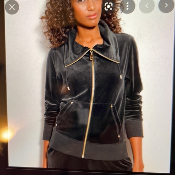 Michael Kors Women’s Small Velour Top with Zip Up front 2 Front Pockets - Picture 3 of 12